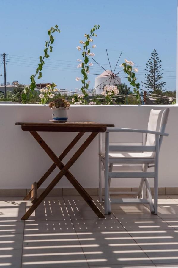 Kastro Antiparos Aparthotel Екстериор снимка